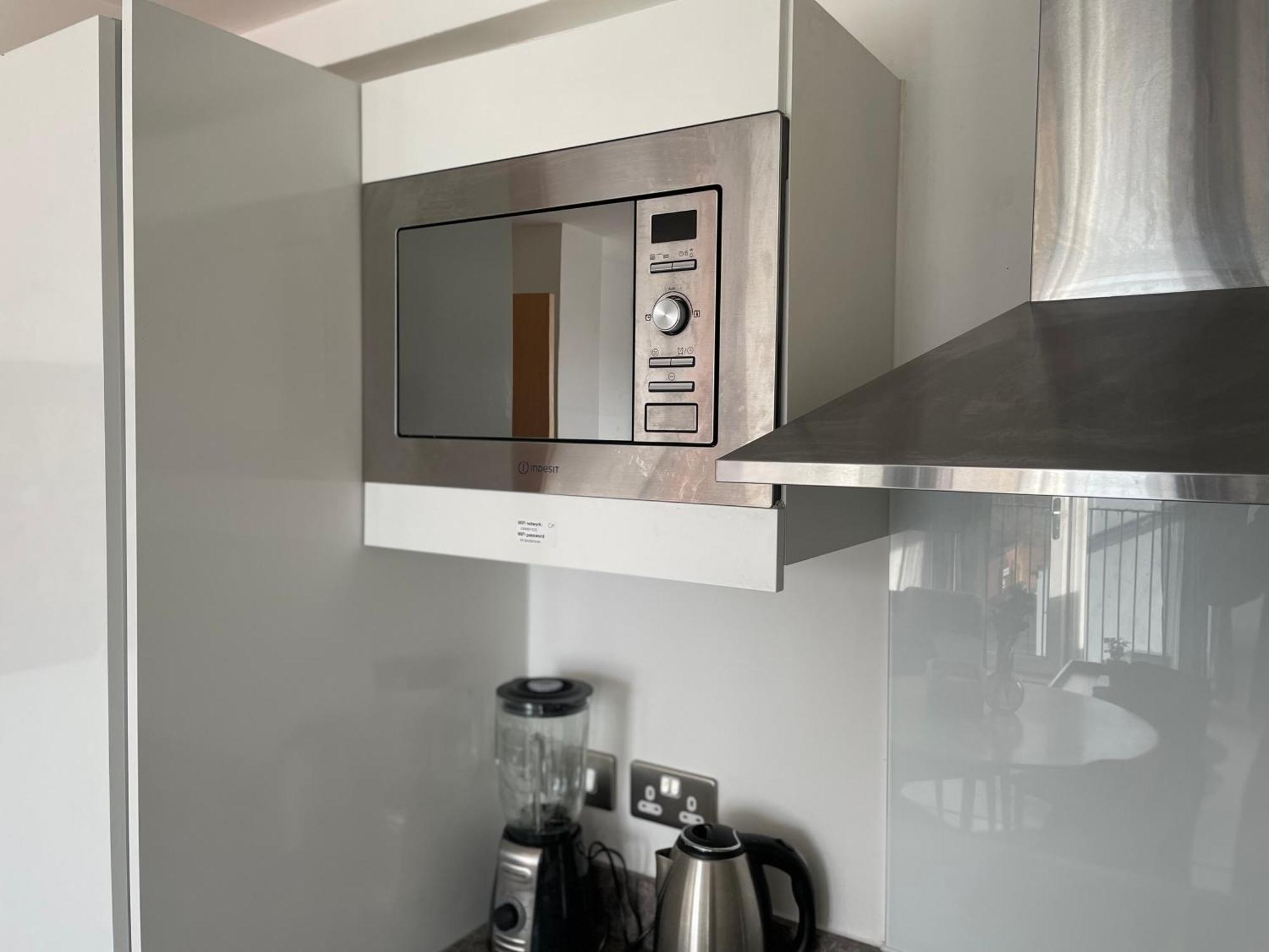 Relaxing 1-Bed Flat In Salford With Street Parking Apartment Manchester Luaran gambar